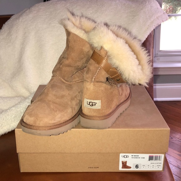 Ugg Nash Boots - Picture 3 of 8